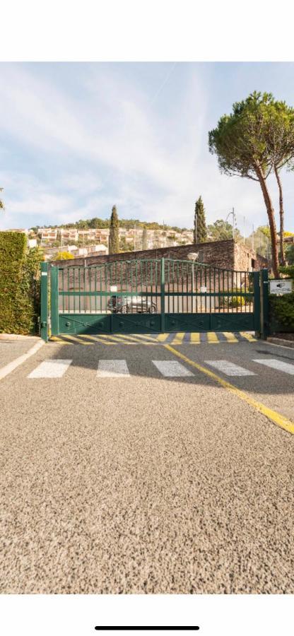 Studio Vue Mer /Parking Privatif Saint-Raphaël Exteriér fotografie